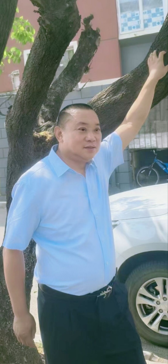 东北胖壮大叔